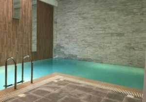 استراتيجيات توفير الطاقة في أنظمة ميكانيكية المسابح